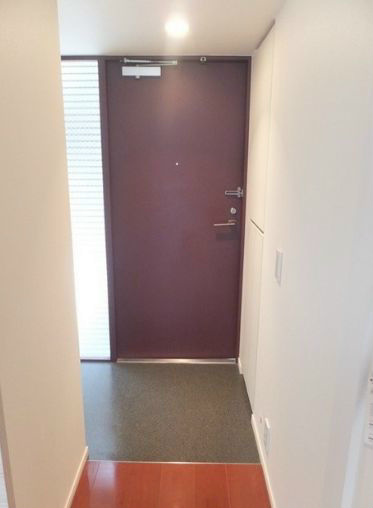 玄関　??仲介手数料は半月分【0.54ヶ月】です！??