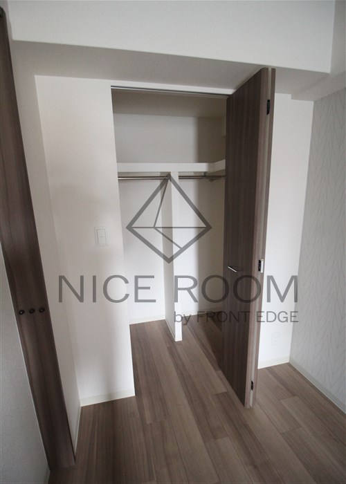 収納　プレサンス梅田東クォーレ　クローゼット