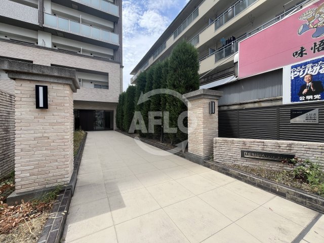 エントランス　レジディア新大阪　エントランス