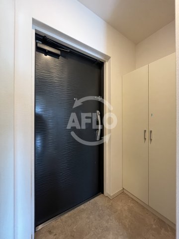 玄関　レジディア新大阪　玄関