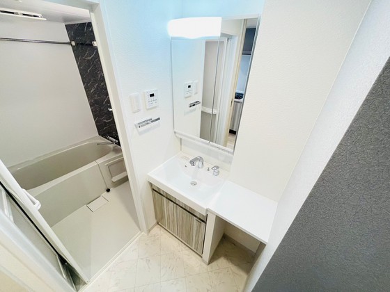 洗面設備　※別部屋の写真です