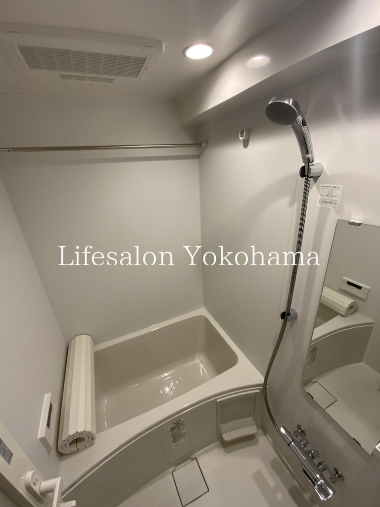 バス・シャワールーム　バス