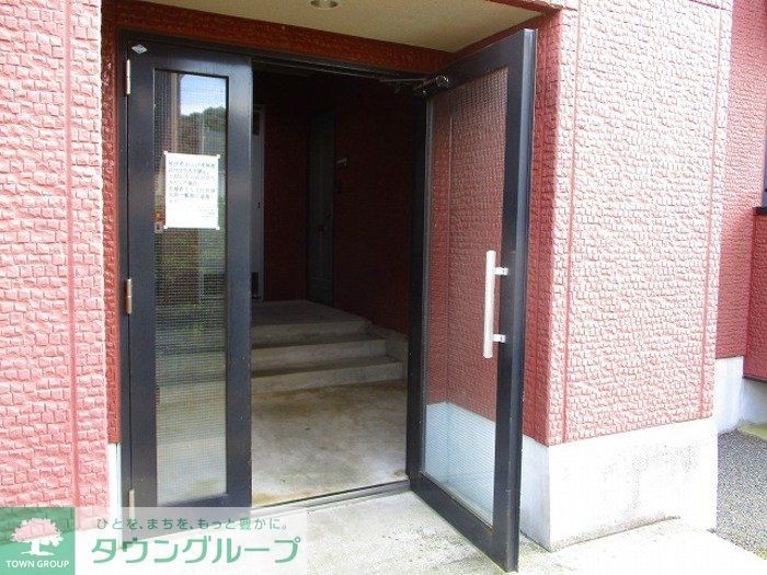 エントランス　お問合せはタウンハウジングまで！※現地待合わせ相談可能