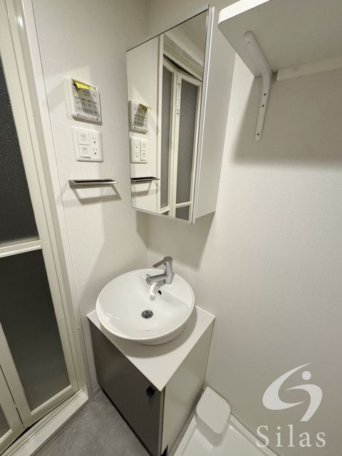 洗面設備　同仕様