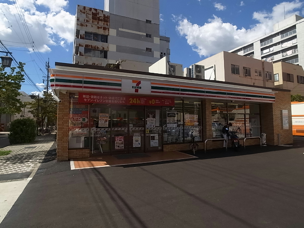 コンビニ　セブンイレブン 名古屋今池５丁目店（コンビニ）まで118m
