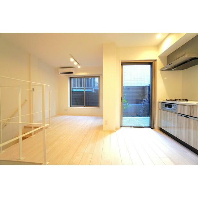 居室・リビング　。