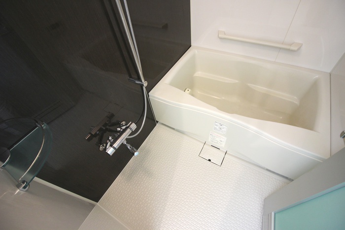 バス・シャワールーム　お風呂で日々の疲れを落としましょう