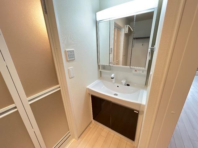 洗面設備　※建築中のため、参考イメージです