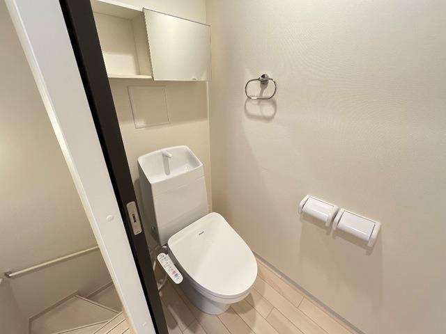 トイレ　※建築中のため、参考イメージです