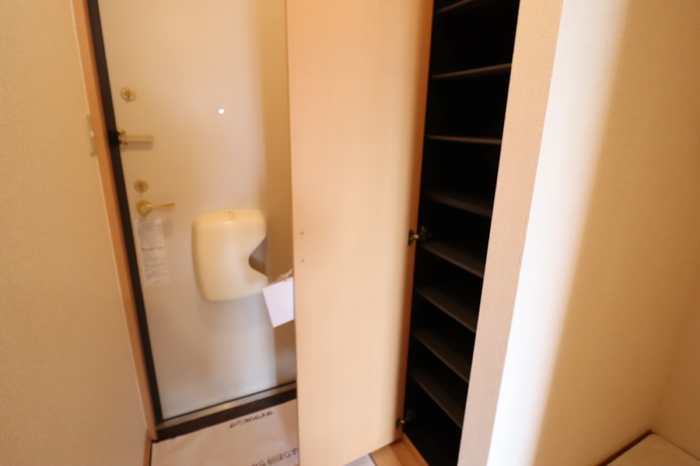 玄関　シューズボックス