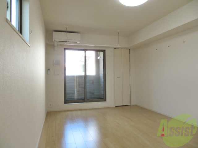 居室・リビング　広めのリビングです。のびのび出来ますね。