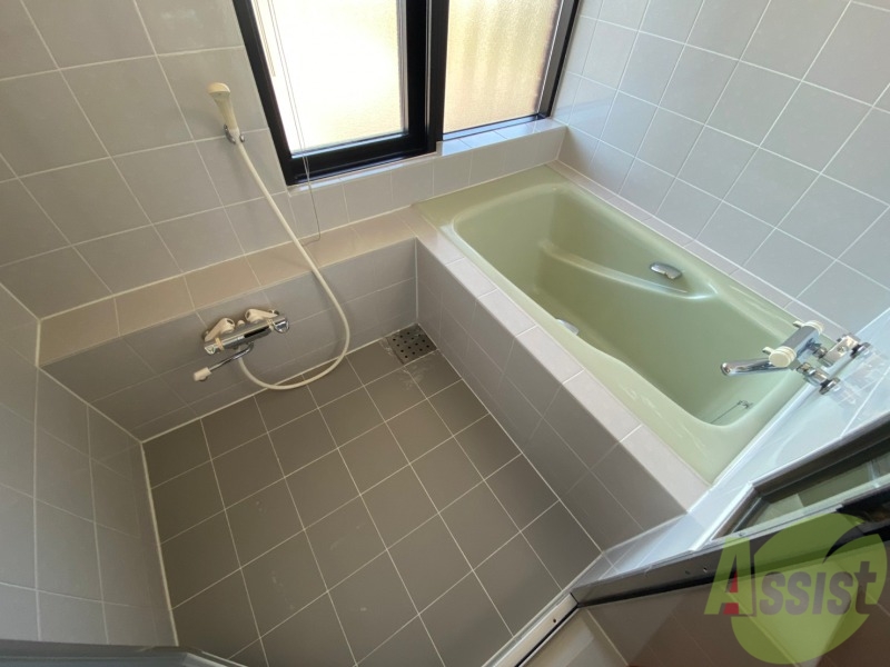 バス・シャワールーム　お風呂になります。一日の疲れを癒してくださいね。