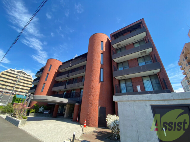 建物外観　札幌市中央区南１４条西「スパシエルクス山鼻」