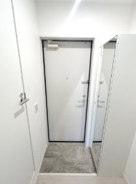 玄関　同施工参考写真となります