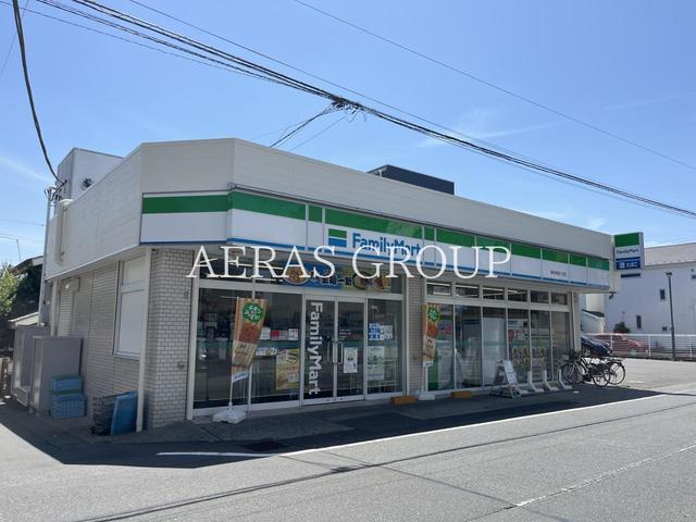 コンビニ　ファミリーマート 横浜希望ヶ丘店（コンビニ）まで323m