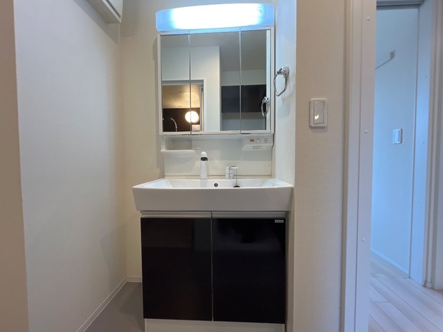 洗面設備　洗髪洗面化粧台