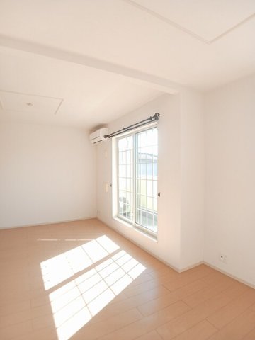 居室・リビング　ゆったりとした居間です