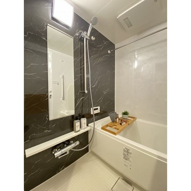 バス・シャワールーム　※家具・家電の備え付けはありません