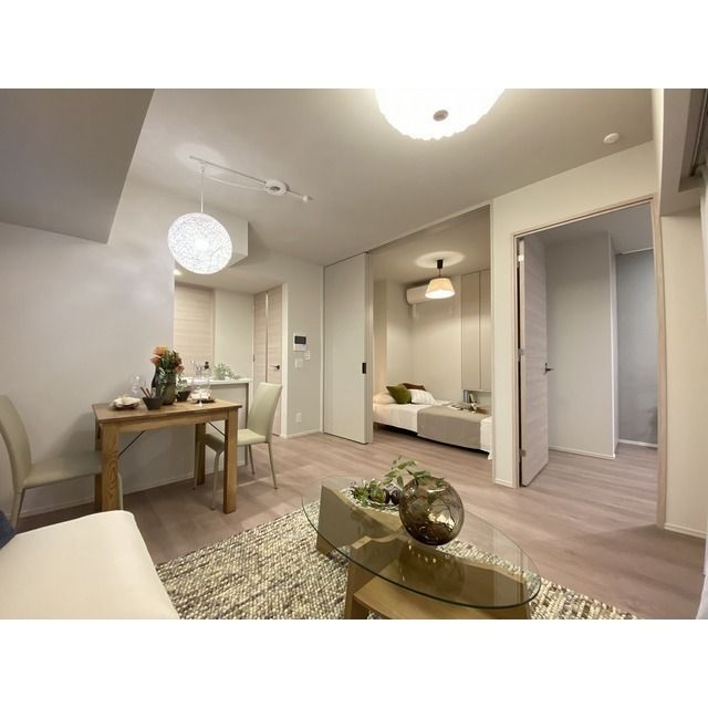 居室・リビング　※家具・家電の備え付けはありません