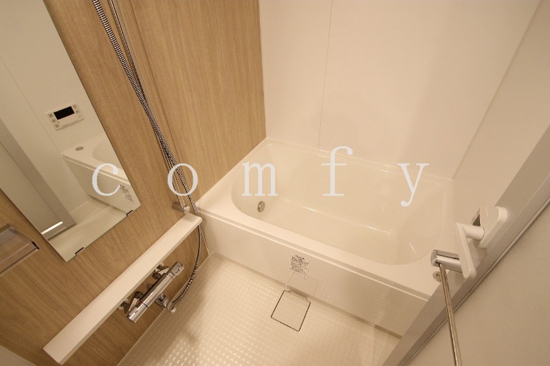 バス・シャワールーム　追炊き・浴室乾燥機付きバス