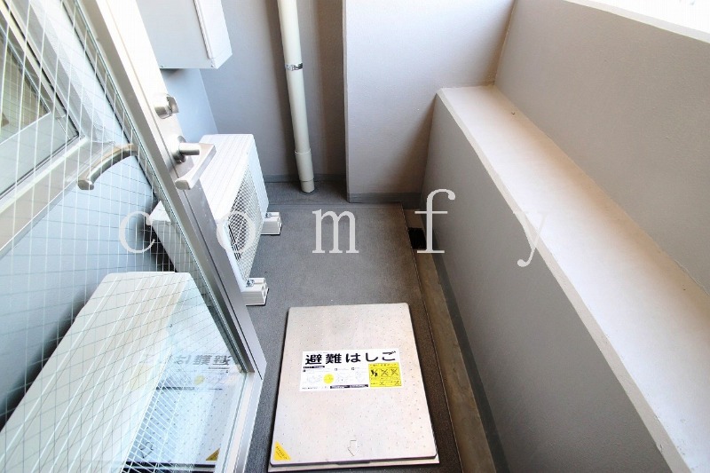 バルコニー　バルコニー