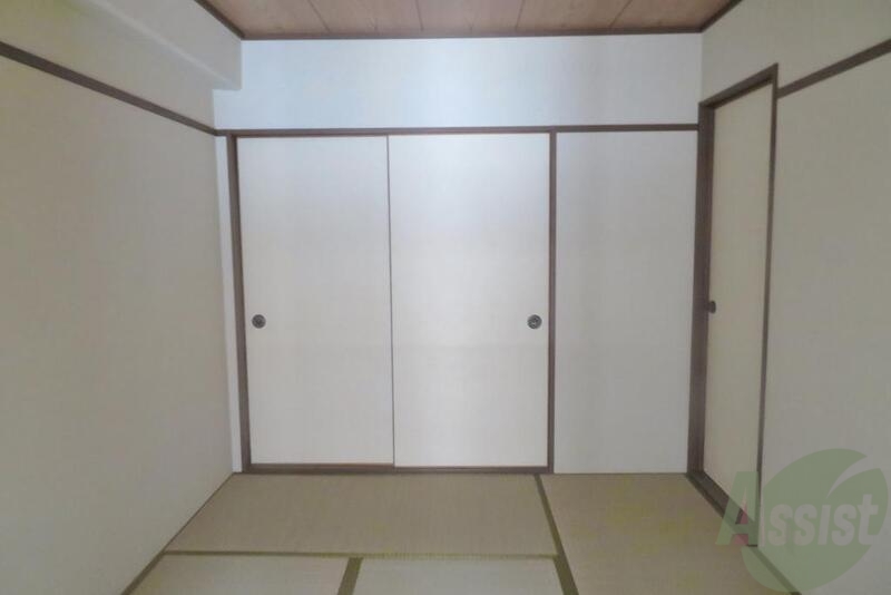 収納　６帖の和室には押入もありますよ。和室があると落ち着きますね。