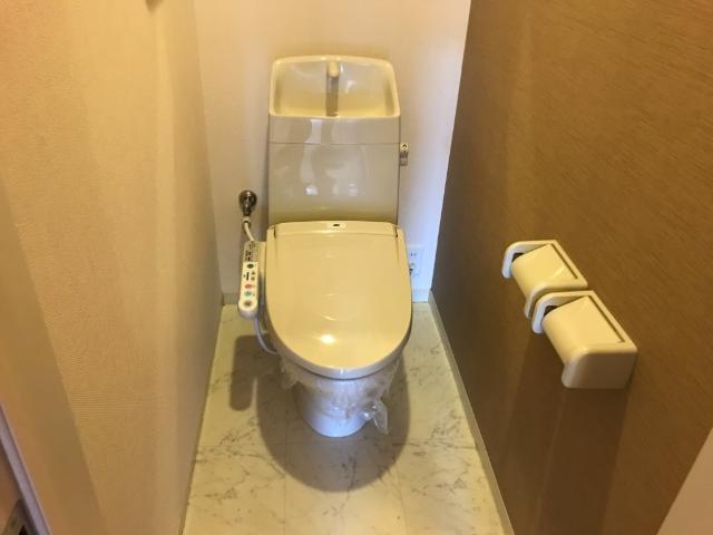 トイレ　シャワー付トイレ