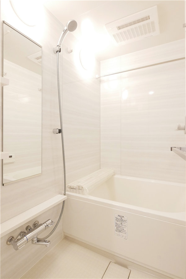 バス・シャワールーム　おしゃれな内装です