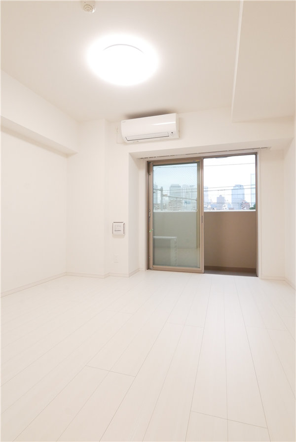 居室・リビング　中はこのようになっています