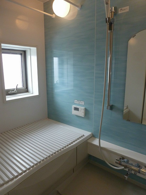 バス・シャワールーム　写真は205号室です。