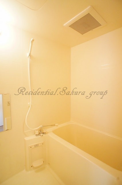 バス・シャワールーム　日々の疲れを癒すお風呂です♪