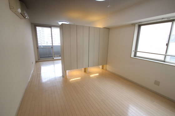 居室・リビング　※別部屋の写真です