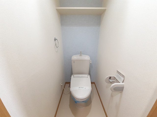トイレ　落ち着いたトイレです
