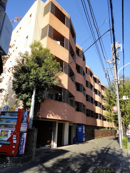 建物外観　外はこのようになっています