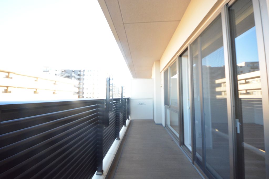 バルコニー　バルコニー