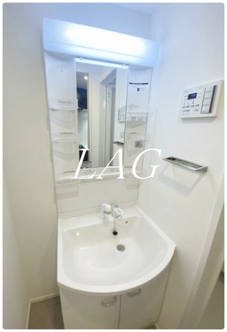 洗面設備　独立洗面台です。