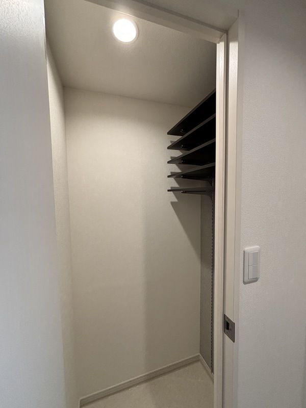 玄関　同メーカー施工イメージ