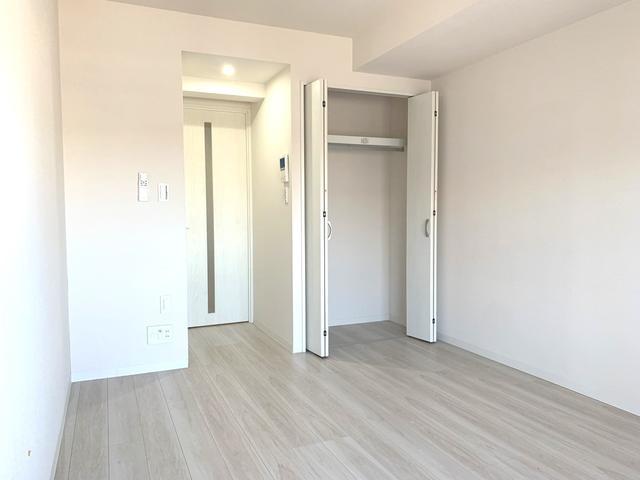 居室・リビング　別号室参考写真