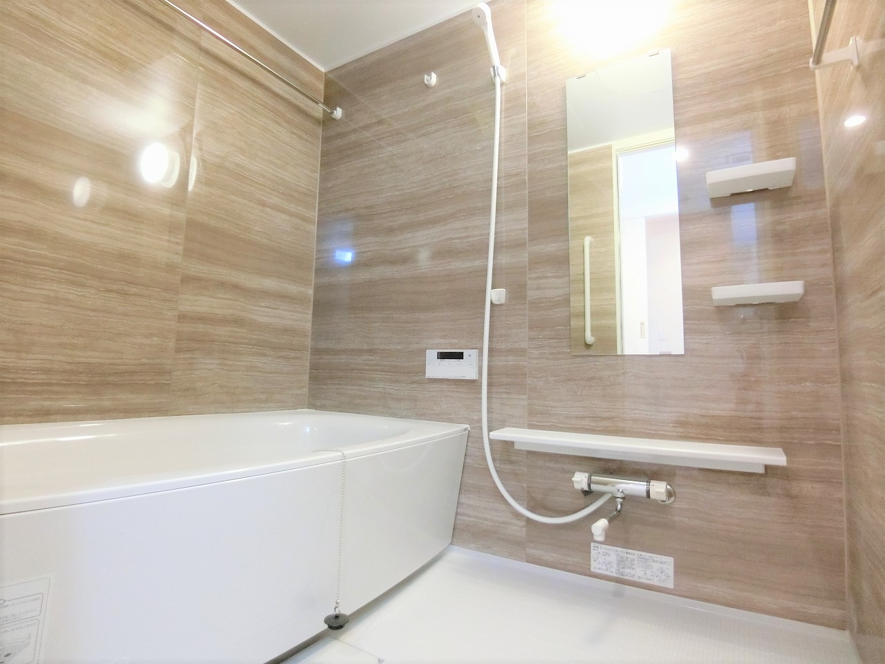 バス・シャワールーム　同間取り別のお部屋です。