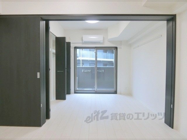 居室・リビング　洋室