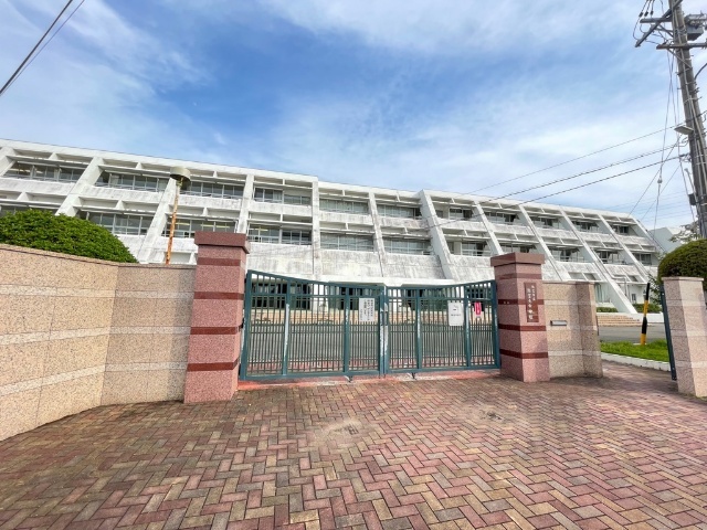 中学校　弥富市立弥富北中学校（中学校）まで2794m