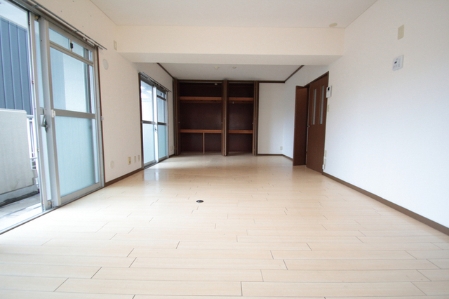 居室・リビング　※別室の参考写真の為、現況優先です。