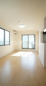 居室・リビング　こちらのリビングで趣味の時間をお楽しみください