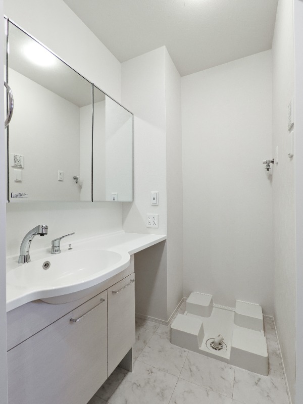 洗面設備　図面と現状に相違がある場合には現状を優先