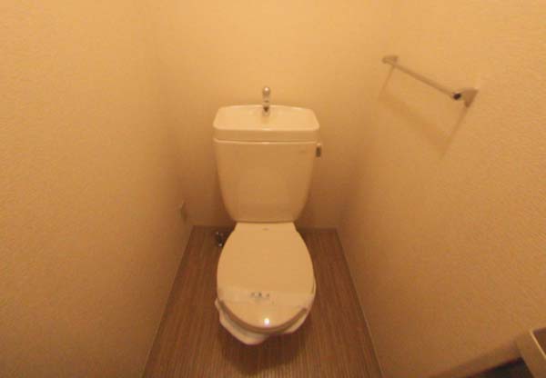 トイレ　シンプルで使いやすいトイレです