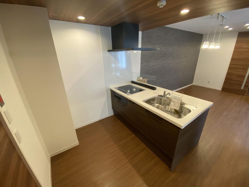 キッチン　※105.210号室の設備施工例　現況優先