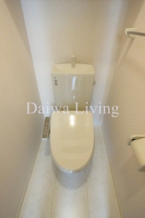 トイレ　※別号室参考写真です