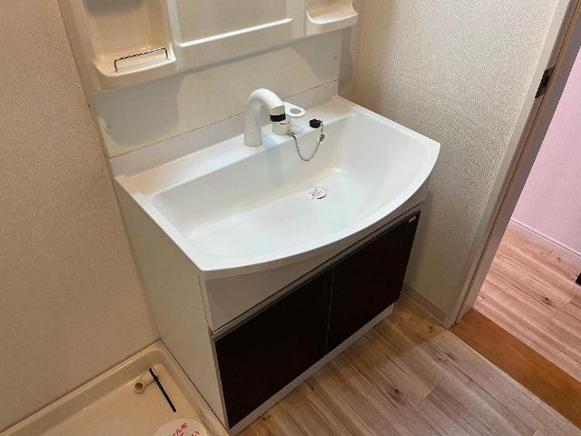 洗面設備　洗髪洗面化粧台