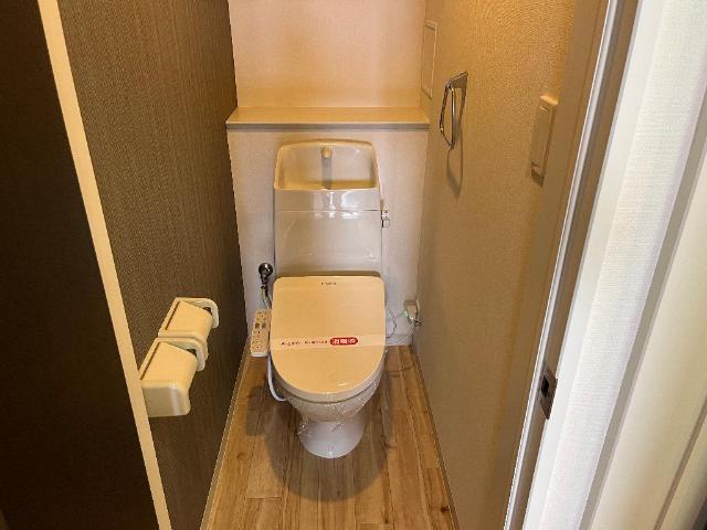 トイレ　シャワー付トイレ