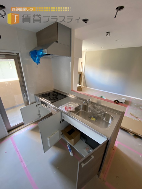 キッチン　嬉しい対面式のシステムキッチンです。